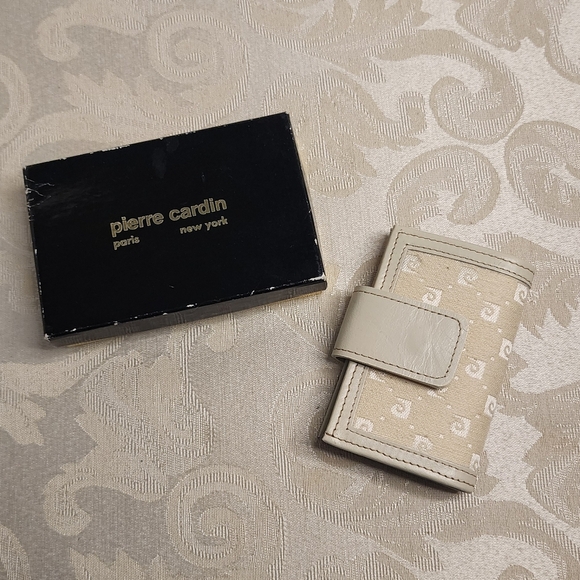 Pierre Cardin Vintage Key Holder Leather Canvas Monogram 6 Ring New in Box - Picture 2 of 8